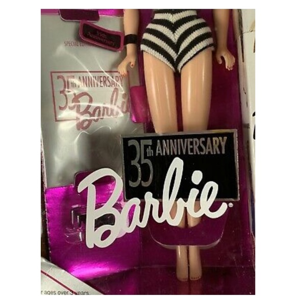35th Anniversary Barbie New in Box - Picture 4 of 5